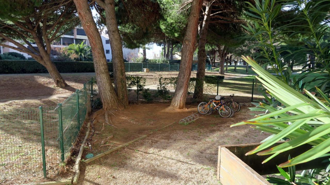 Sol-Y-Days Los Amigos, Studio 4 Couchages En Rez-De-Jardin, Avec Grande Terrasse Et Parking, A 250M De La Plage Le Grau-du-Roi Zewnętrze zdjęcie